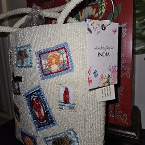 Handcrafted In Indis Beaded Cream Tote Bag "SEALIFE"